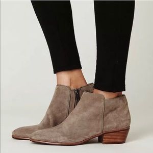Sam Edelman Petty Suede Chelsea Ankle Boots Putty